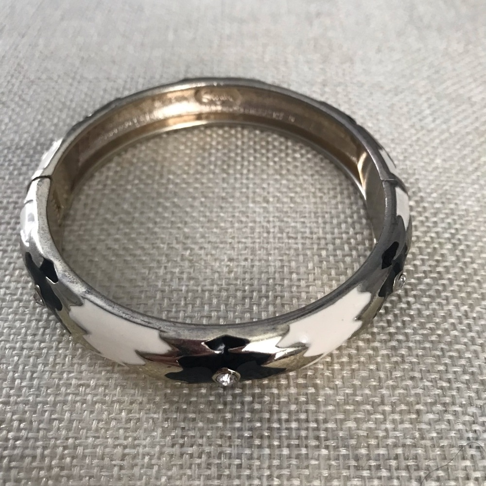 Sequin magnetic opening bracelet